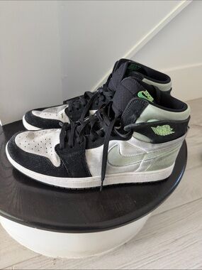 Nike Zoom Air High-Top Jordans in Black, White & Honeydew